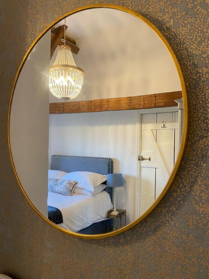 Hebe Cottage - Idyllic And Homely With Attention To Detail Atworth Bagian luar foto